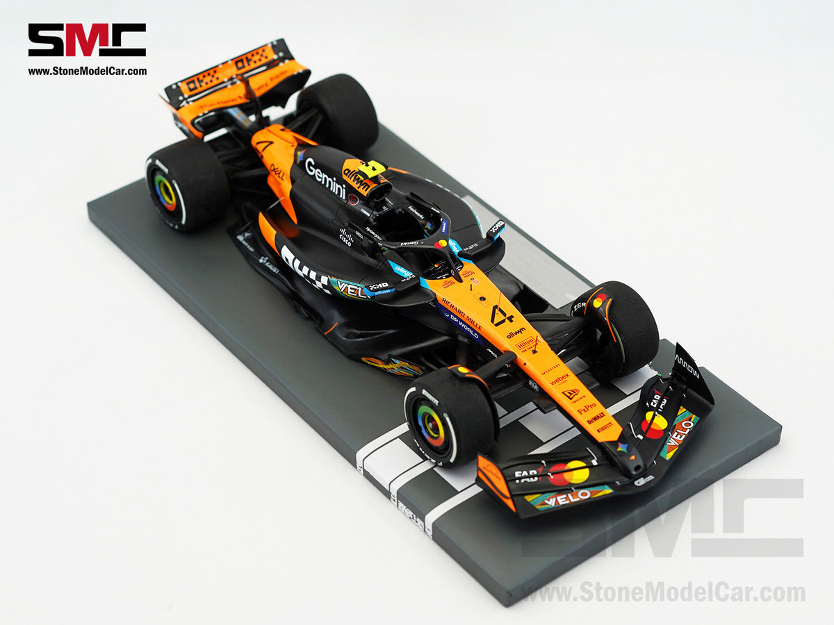 McLaren F1 MCL39 #4 Lando Norris Abu Dhabi GP 2025 World Champion 1:18 MINICHAMPS