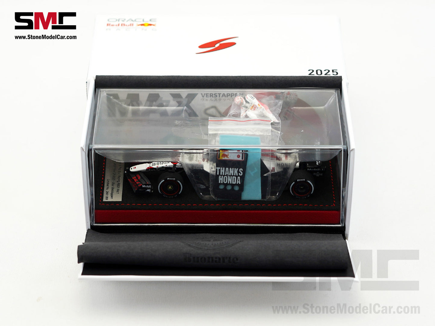 Red Bull F1 RB21 #1 Max Verstappen Japanese GP Winner 2025 1:43 Spark Figure Edition