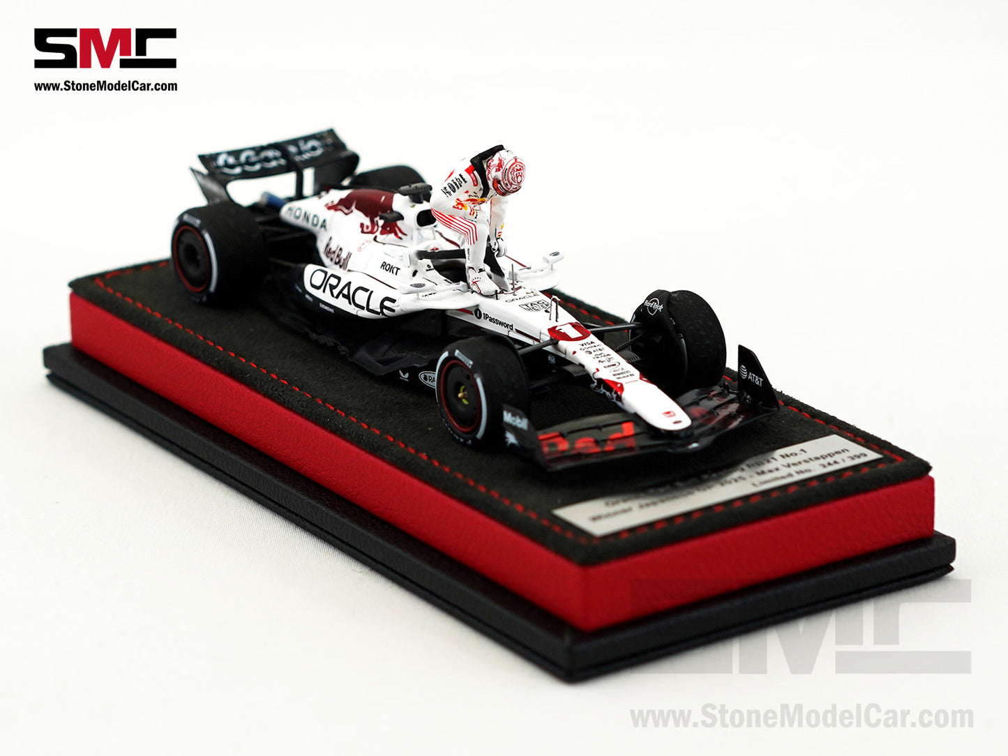 Red Bull F1 RB21 #1 Max Verstappen Japanese GP Winner 2025 1:43 Spark Figure Edition