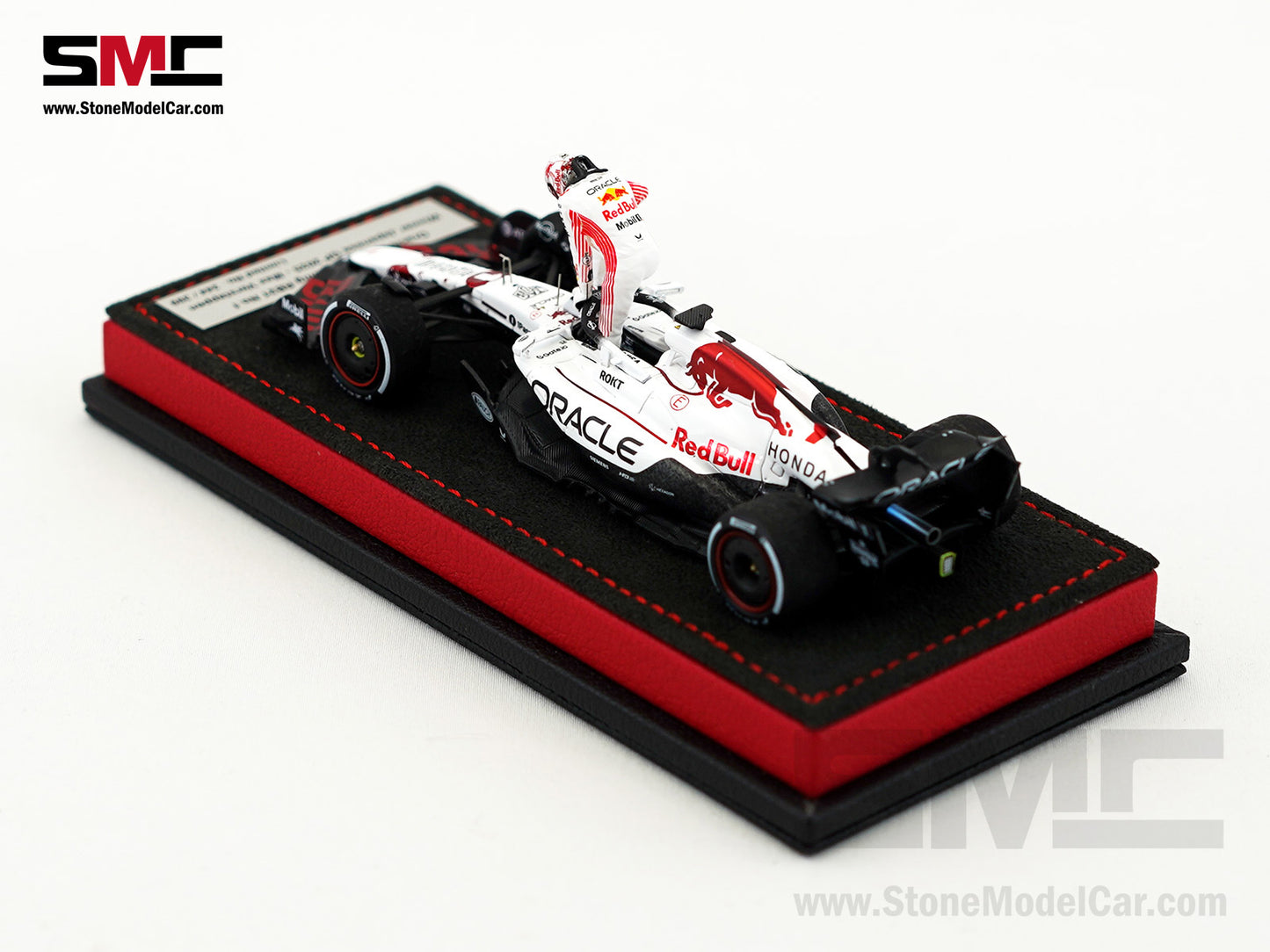 Red Bull F1 RB21 #1 Max Verstappen Japanese GP Winner 2025 1:43 Spark Figure Edition