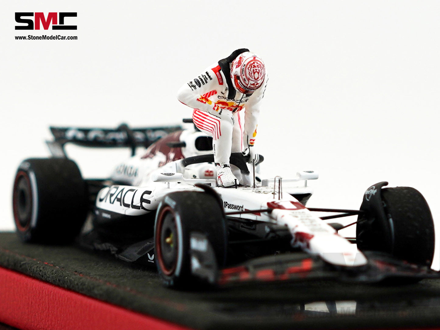 Red Bull F1 RB21 #1 Max Verstappen Japanese GP Winner 2025 1:43 Spark Figure Edition