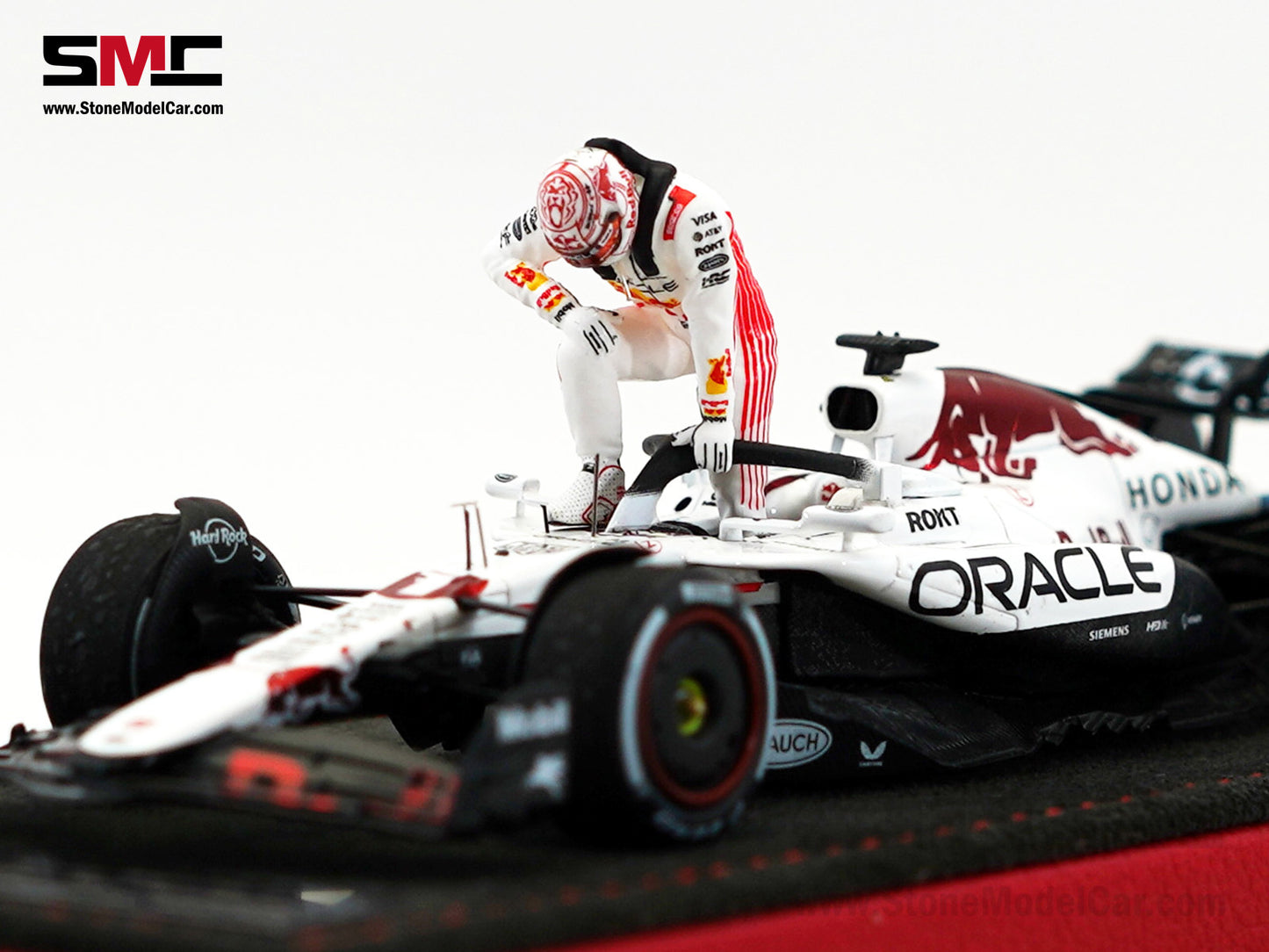 Red Bull F1 RB21 #1 Max Verstappen Japanese GP Winner 2025 1:43 Spark Figure Edition