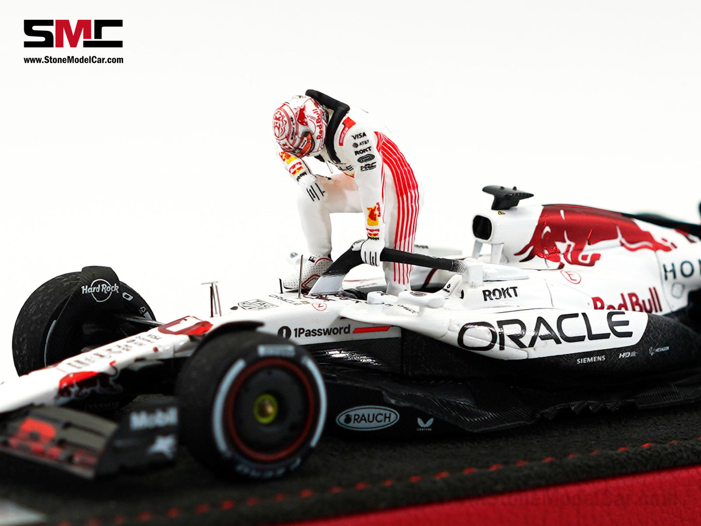 Red Bull F1 RB21 #1 Max Verstappen Japanese GP Winner 2025 1:43 Spark Figure Edition