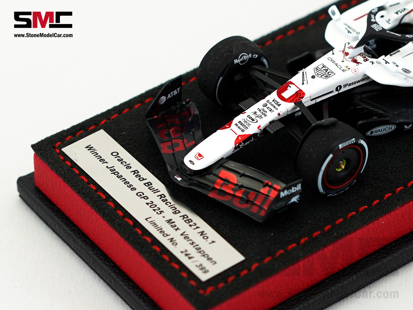 Red Bull F1 RB21 #1 Max Verstappen Japanese GP Winner 2025 1:43 Spark Figure Edition