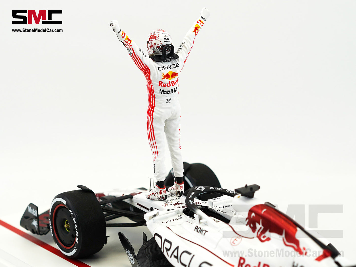 Red Bull F1 RB21 #1 Max Verstappen Japanese GP Winner 2025 1:18 Spark Figure Special