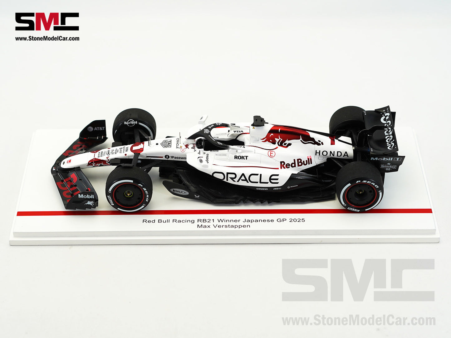 Red Bull F1 RB21 #1 Max Verstappen Japanese GP Winner 2025 1:18 Spark Figure Special