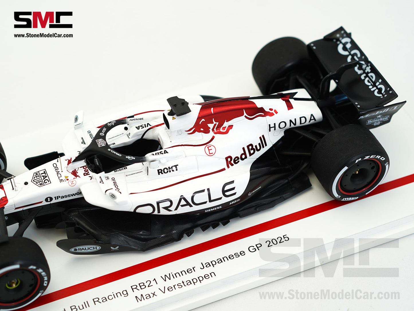 Red Bull F1 RB21 #1 Max Verstappen Japanese GP Winner 2025 1:18 Spark Figure Special
