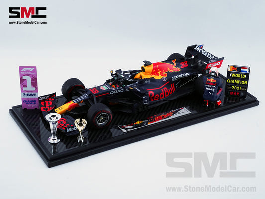 [Pre-Order] Red Bull RB16B #33 Max Verstappen Abu Dhabi GP 2021 F1 World Champion 1:18 Spark Figure Edition