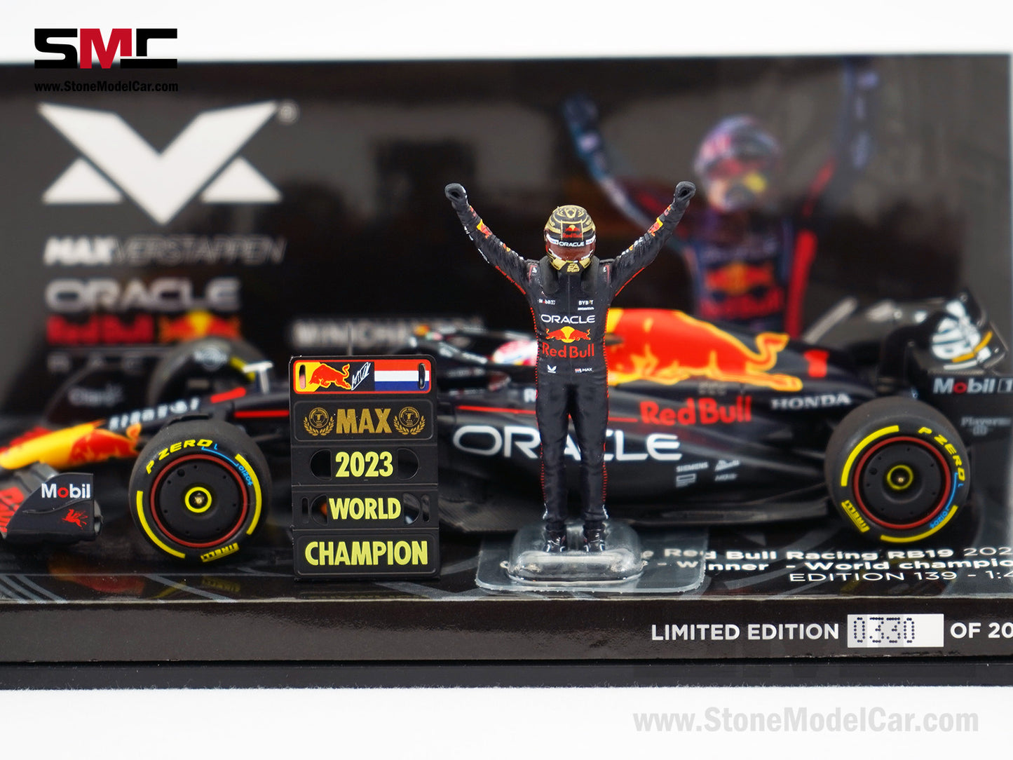 Red Bull F1 RB19 #1 Max Verstappen Winner Qatar GP 2023 World Champion MINICHAMPS 1:43 Figure Special