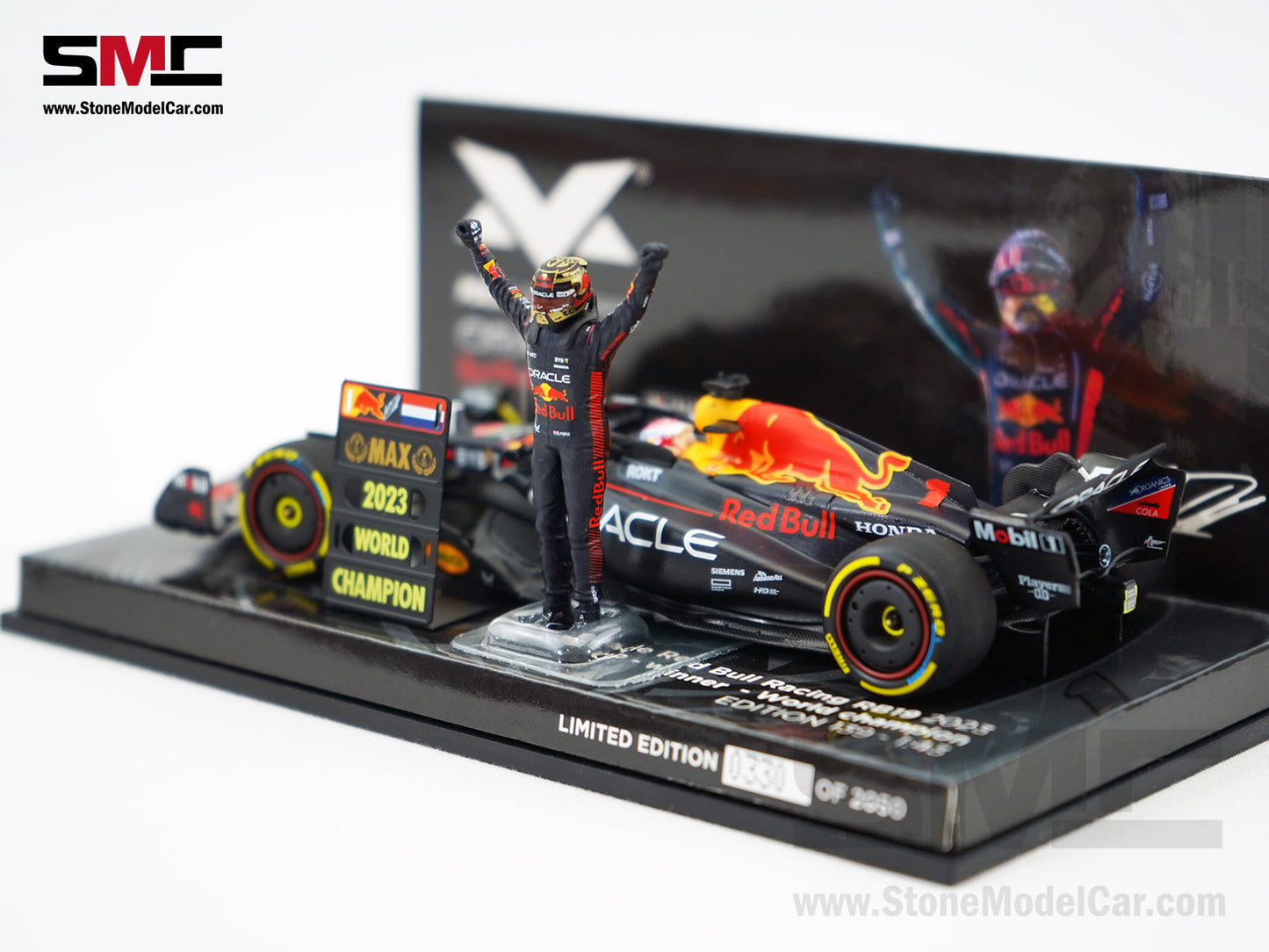 Red Bull F1 RB19 #1 Max Verstappen Winner Qatar GP 2023 World Champion MINICHAMPS 1:43 Figure Special