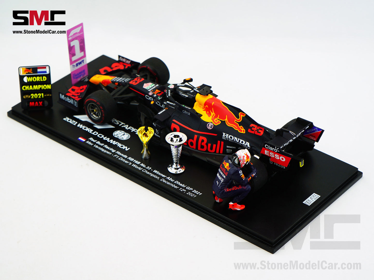 2021 F1 World Champion #33 Max Verstappen Red Bull RB16B Abu Dhabi GP 1:18 Spark Figure