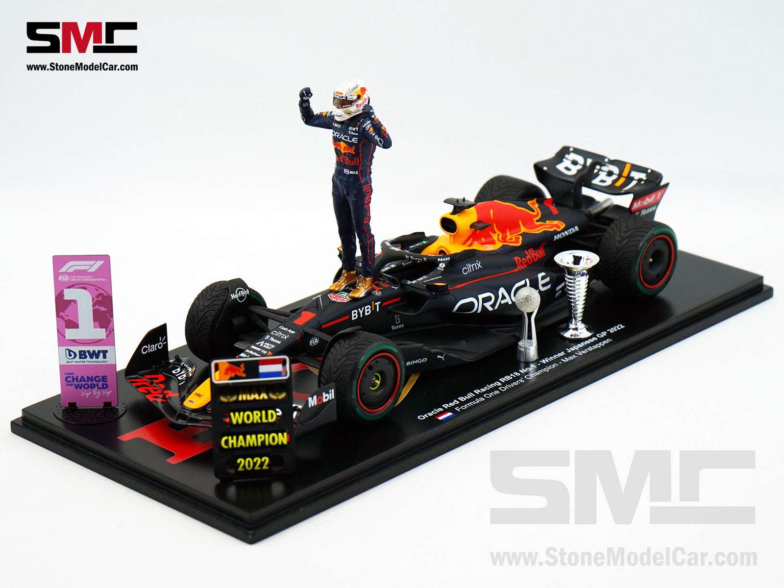 Spark (スパーク) 1/43 RB16B Max Verstappen 2022 World Champion #1 Max Verstappen Red Bull F1 RB18