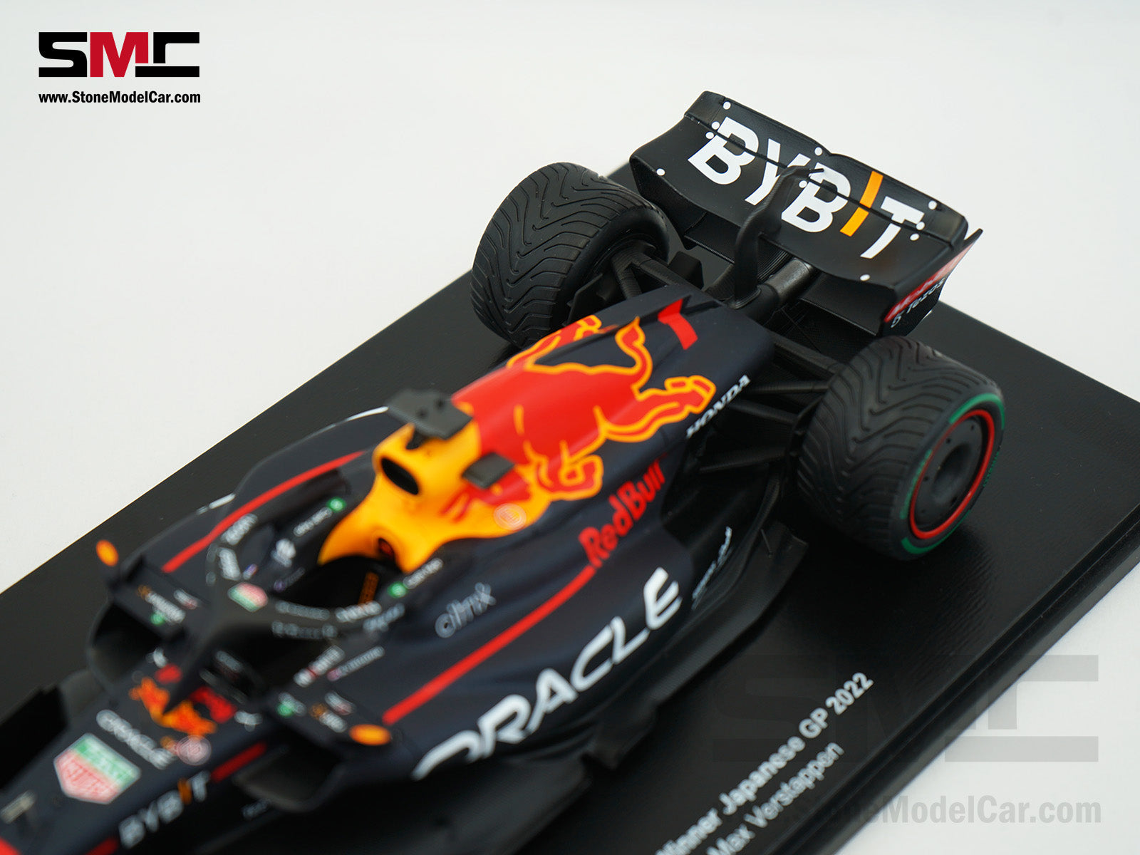 1/18 spark 2022年日本GP レッドブル MAX チャンピオン 1 Max Verstappen 2022 World Champion Red Bull F1 RB18 Japan