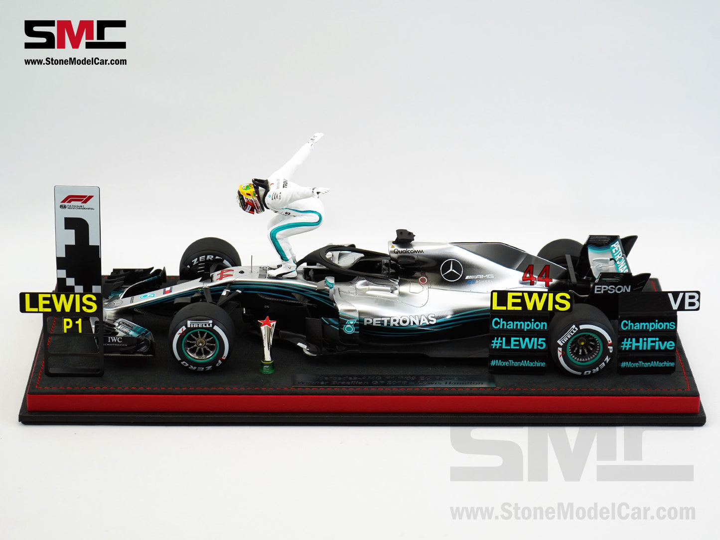 Mercedes AMG F1 W09 #44 Lewis Hamilton Brazil GP 2018 World Champion 1:18 Spark Figure Edition