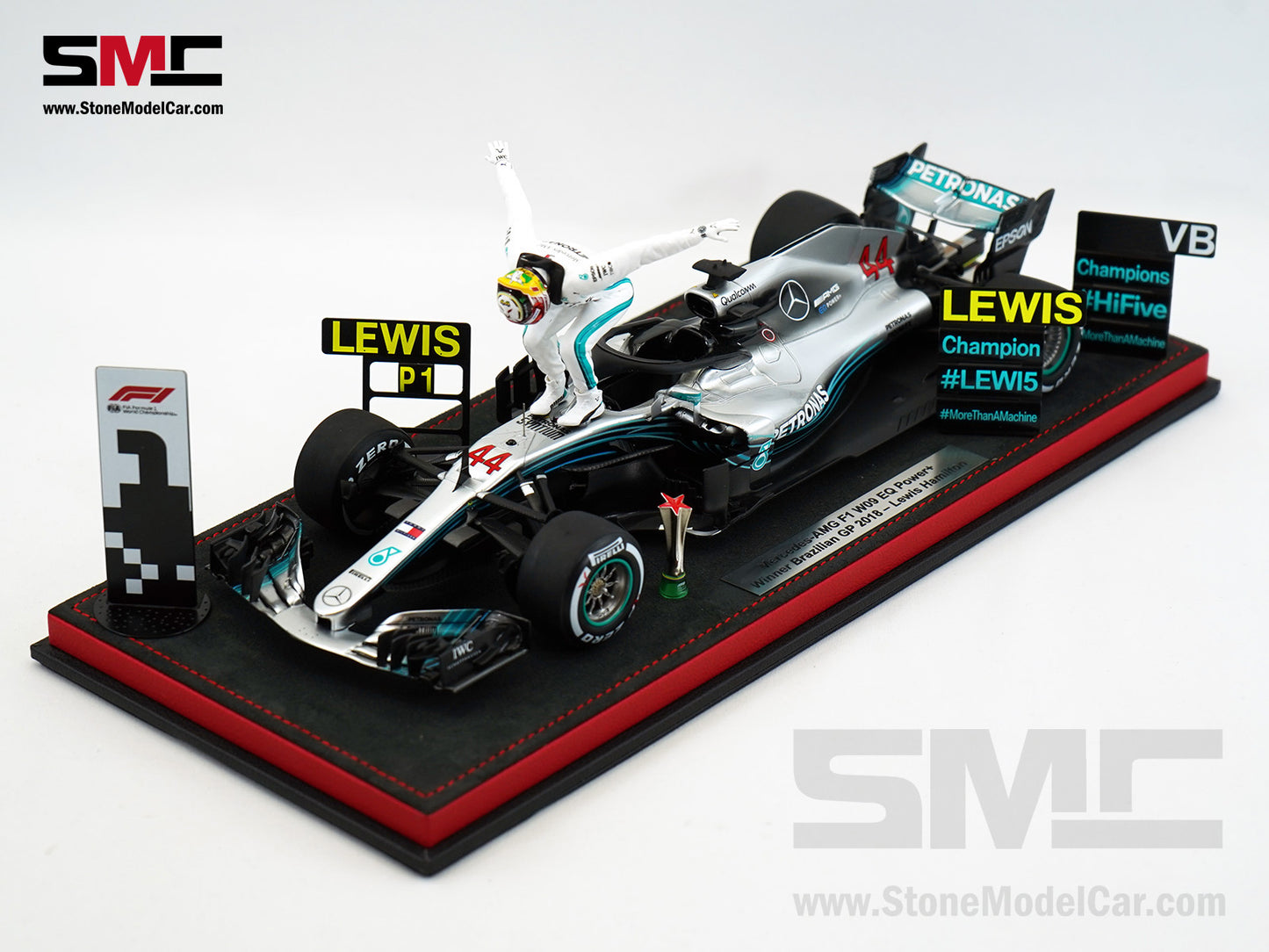 Mercedes AMG F1 W09 #44 Lewis Hamilton Brazil GP 2018 World Champion 1:18 Spark Figure Edition