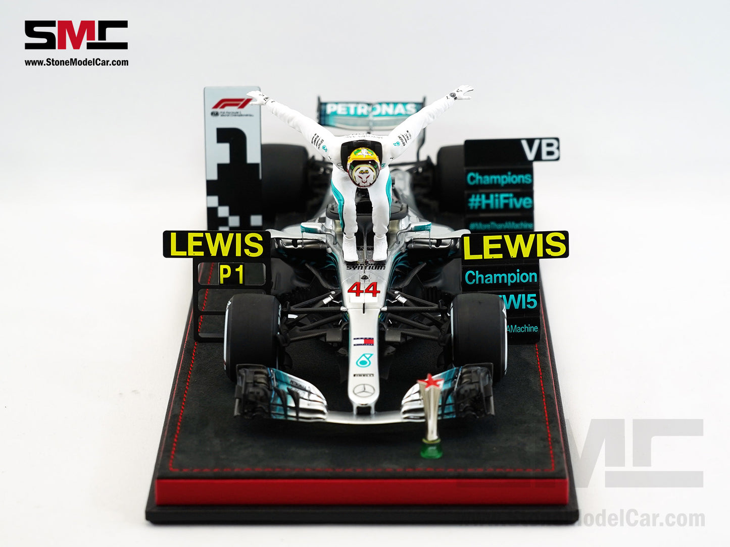 Mercedes AMG F1 W09 #44 Lewis Hamilton Brazil GP 2018 World Champion 1:18 Spark Figure Edition