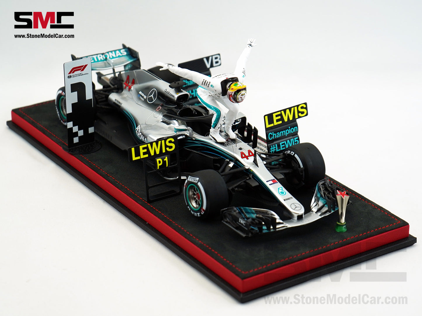 Mercedes AMG F1 W09 #44 Lewis Hamilton Brazil GP 2018 World Champion 1:18 Spark Figure Edition
