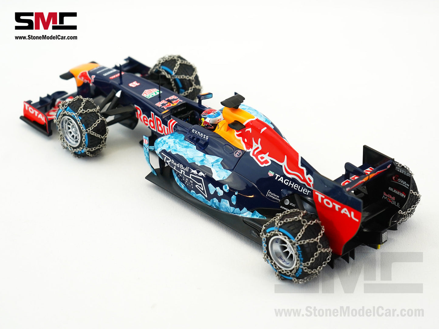 [Pre-Owned] Red Bull F1 RB7 #33 Max Verstappen Sneeuw Snow Demonstratie Run 2016 1:18 MINICHAMPS