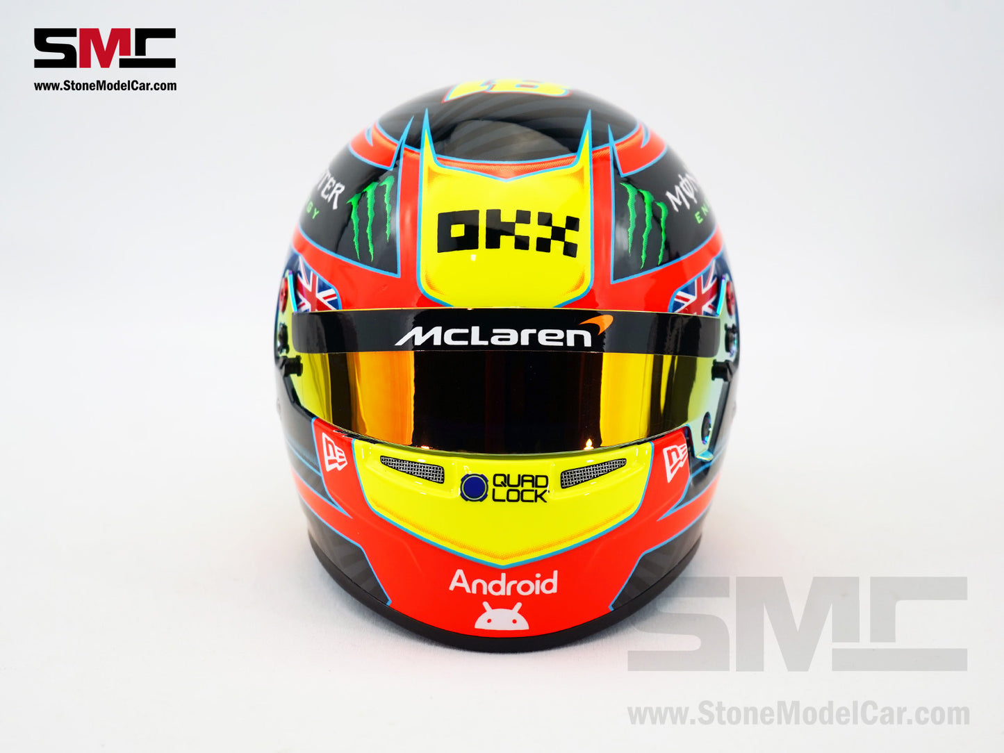 McLaren F1 MCL39 #81 Oscar Piastri Season 2025 BELL 1:2 Miniature Helmet