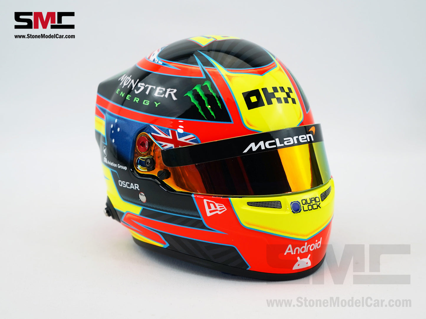 McLaren F1 MCL39 #81 Oscar Piastri Season 2025 BELL 1:2 Miniature Helmet
