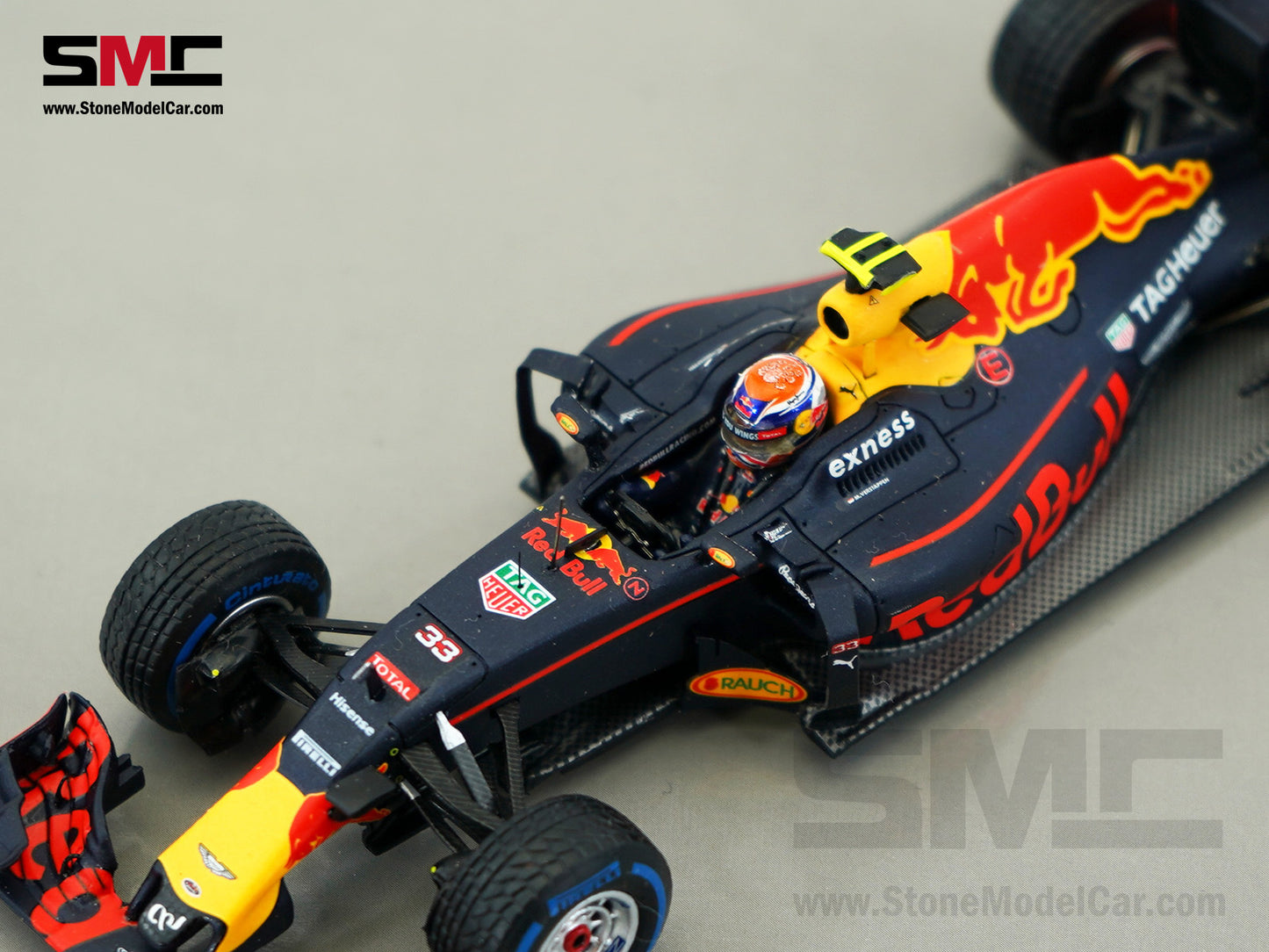 Red Bull F1 RB12 #33 Max Verstappen Brazil GP 3rd Place Podium 2016 1:43 Spark Special Edition