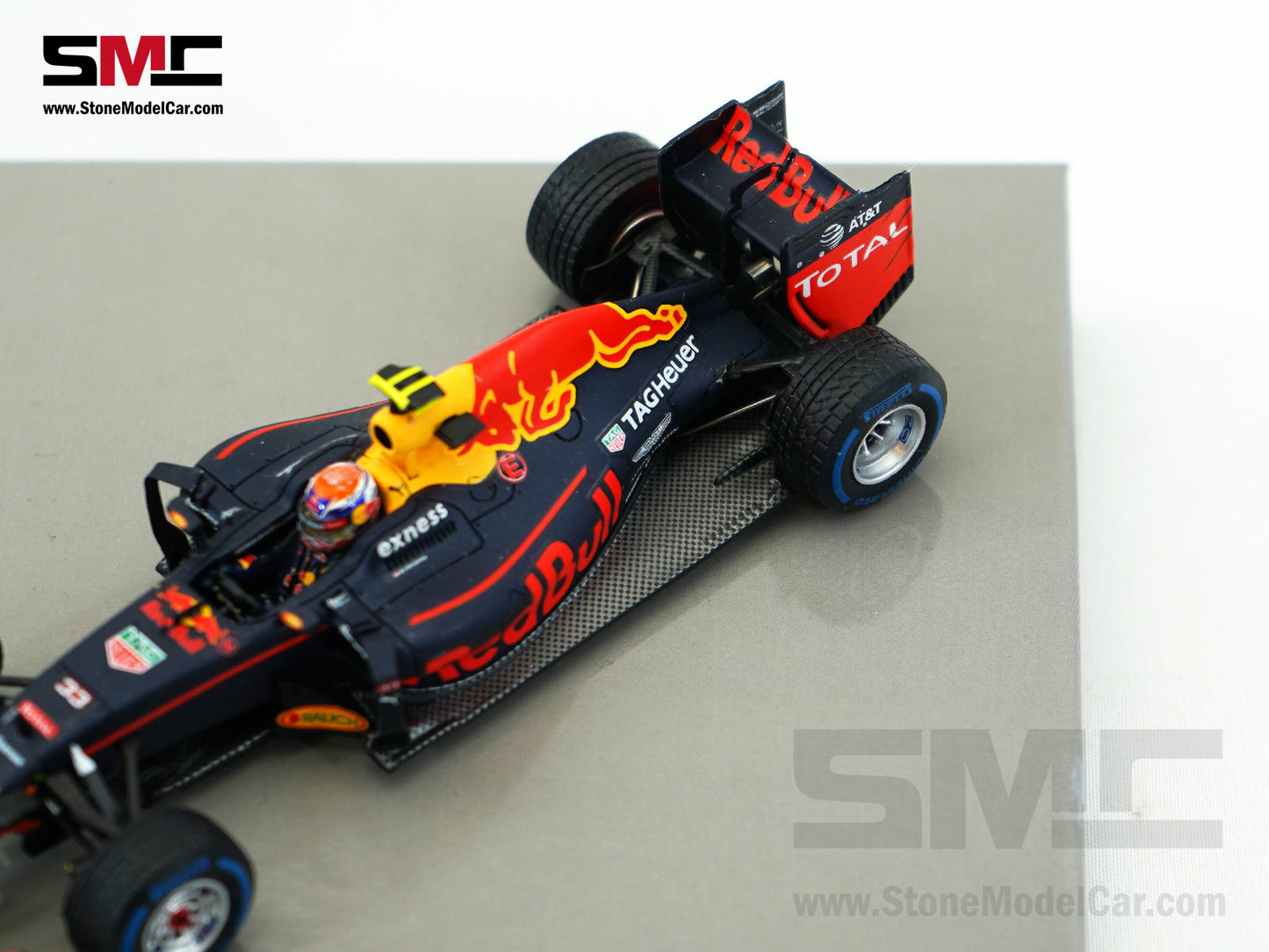 Red Bull F1 RB12 #33 Max Verstappen Brazil GP 3rd Place Podium 2016 1:43 Spark Special Edition