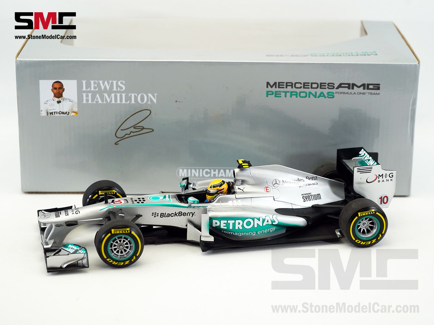 [Pre-Owned] Mercedes F1 W04 #10 World Champion Lewis Hamilton Chinese GP 2013 1:18 MINICHAMPS