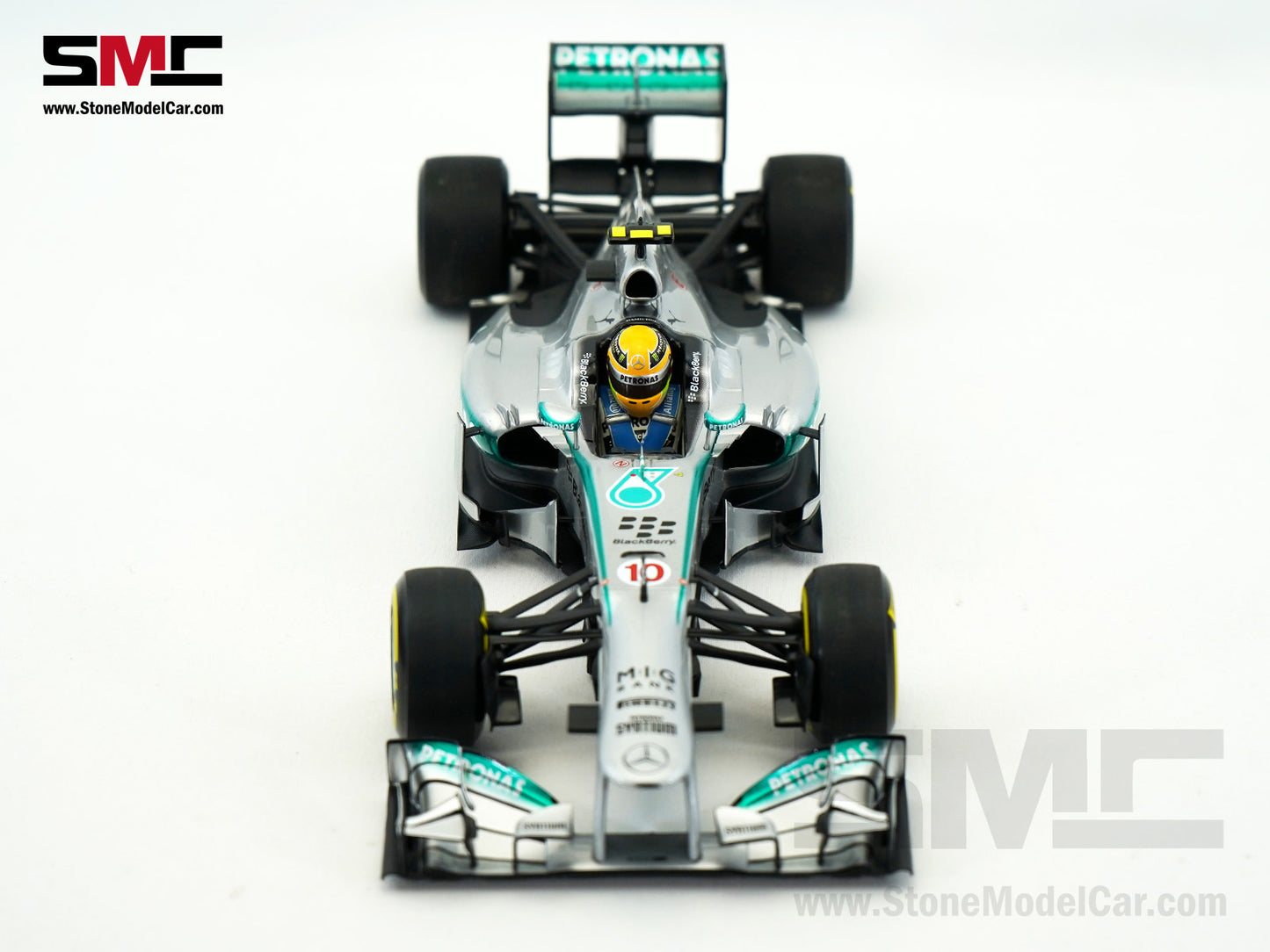 [Pre-Owned] Mercedes F1 W04 #10 World Champion Lewis Hamilton Chinese GP 2013 1:18 MINICHAMPS