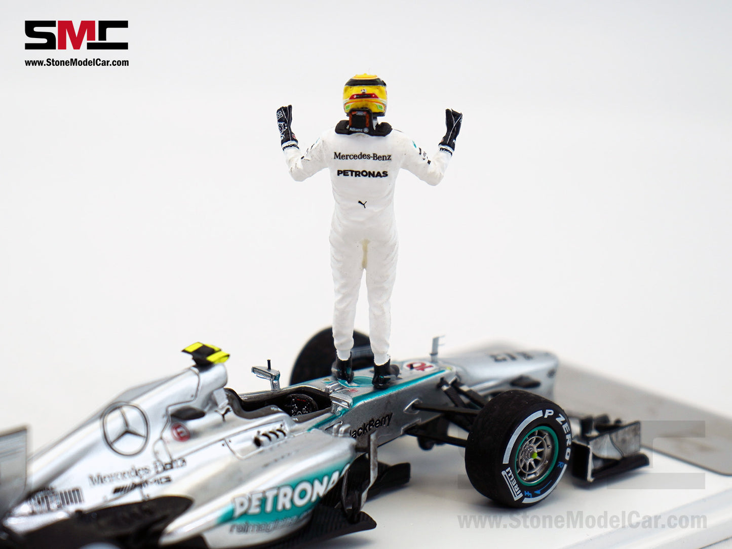 2013 F1 W04 #10 Lewis Hamilton Hungary GP 1st Win with Mercedes 1:43 Spark Special Figure Edition