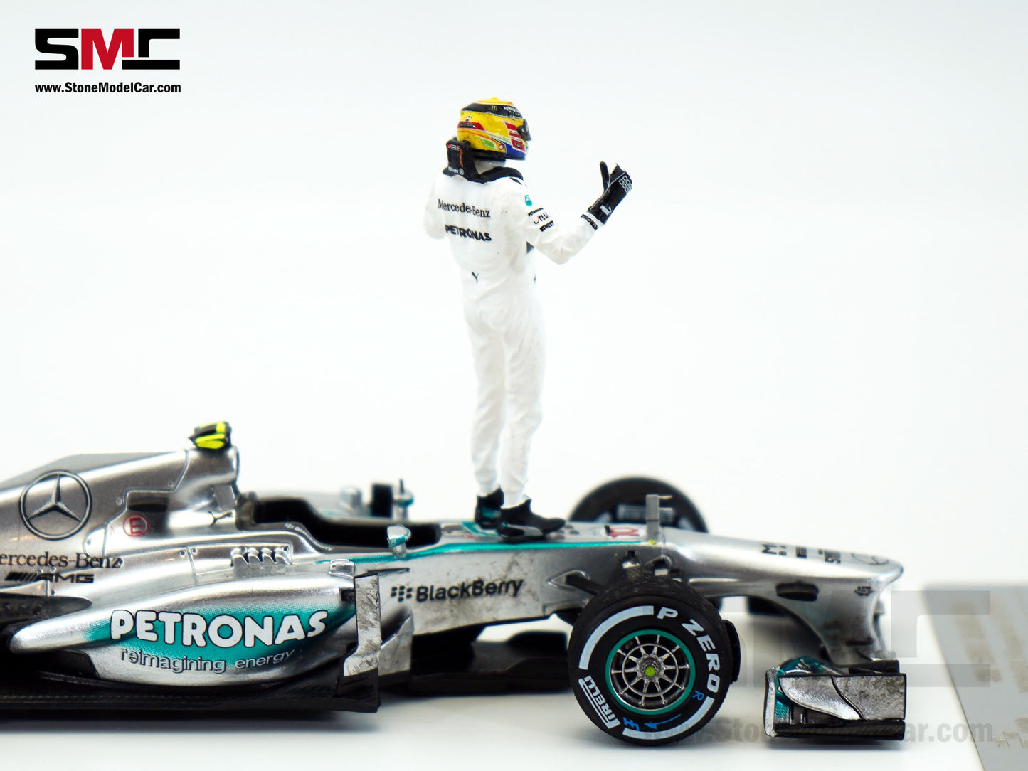 2013 F1 W04 #10 Lewis Hamilton Hungary GP 1st Win with Mercedes 1:43 Spark Special Figure Edition