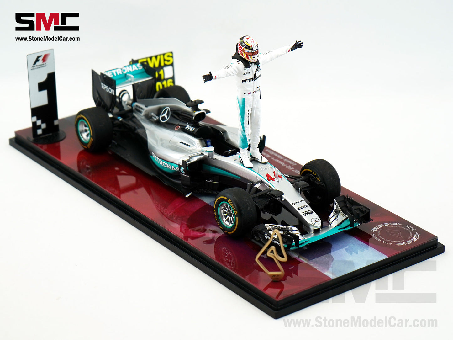 Mercedes F1 W07 #44 Lewis Hamilton Austrian GP 2016 Winner 7x World Champion 1:18 Spark Figure Edition
