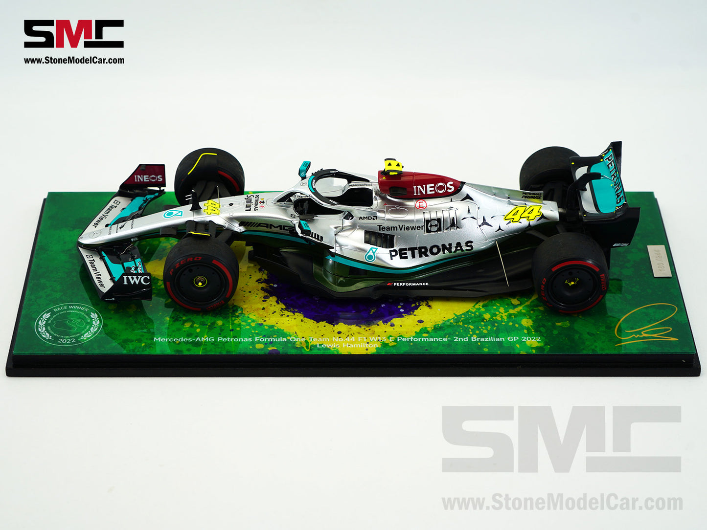 Mercedes F1 W13 #44 7x World Champion Lewis Hamilton Brazil GP 2022 Spark 1:18 Special Figure Edition