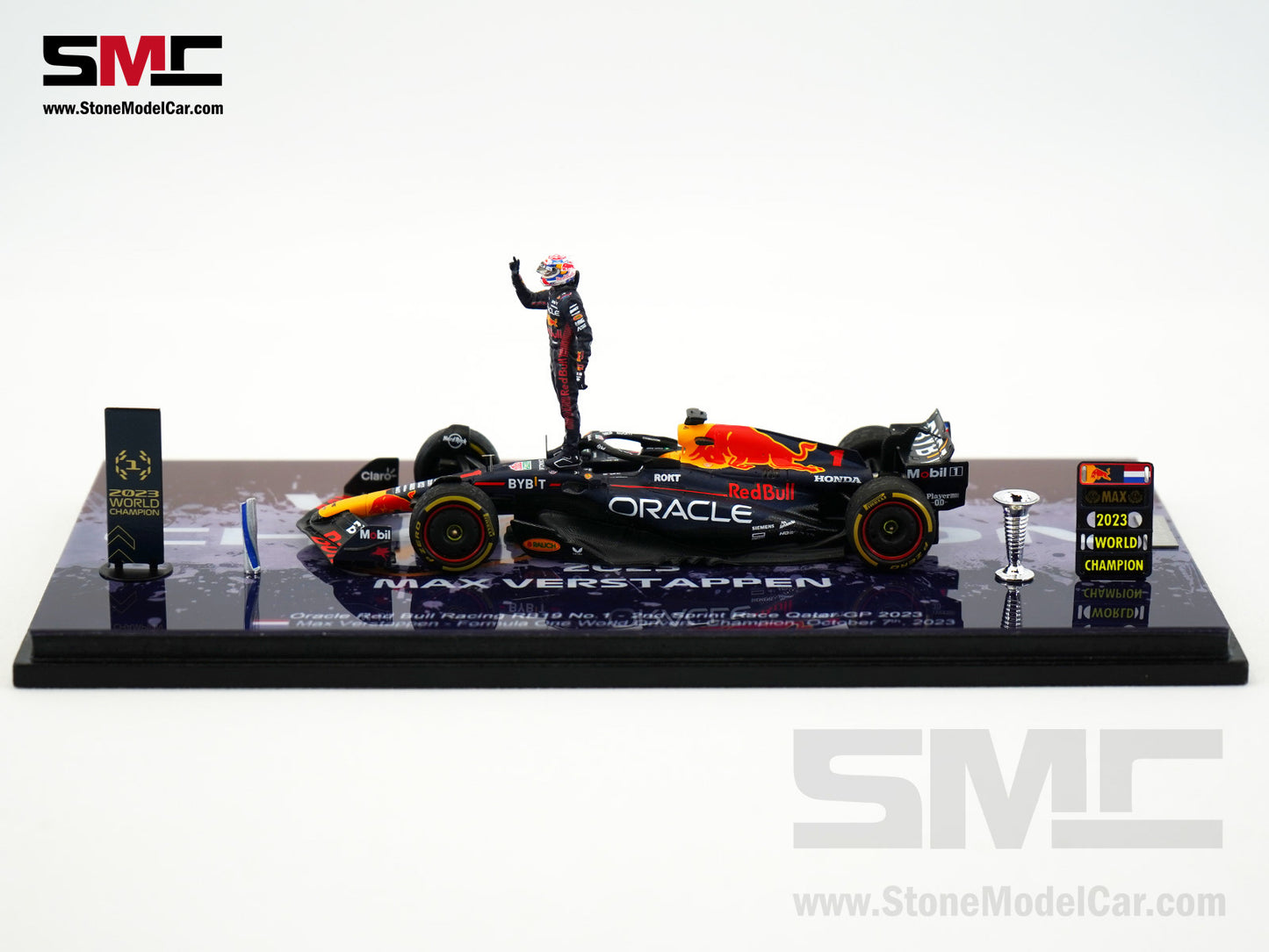Red Bull F1 RB19 #1 Max Verstappen Winner Qatar GP 2023 World Champion Spark 1:43 Figure Special