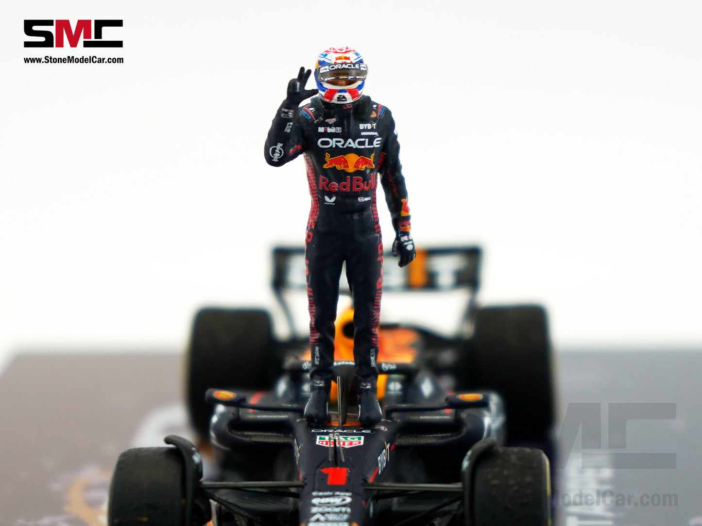 Red Bull F1 RB19 #1 Max Verstappen Winner Qatar GP 2023 World Champion Spark 1:43 Figure Special