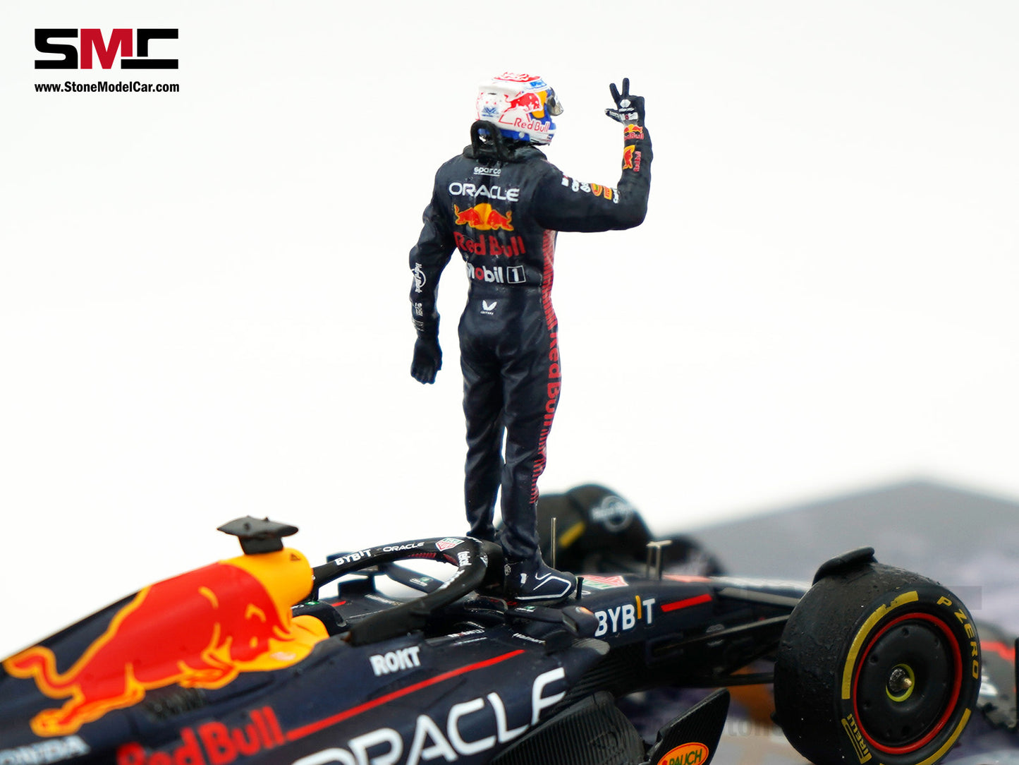 Red Bull F1 RB19 #1 Max Verstappen Winner Qatar GP 2023 World Champion Spark 1:43 Figure Special
