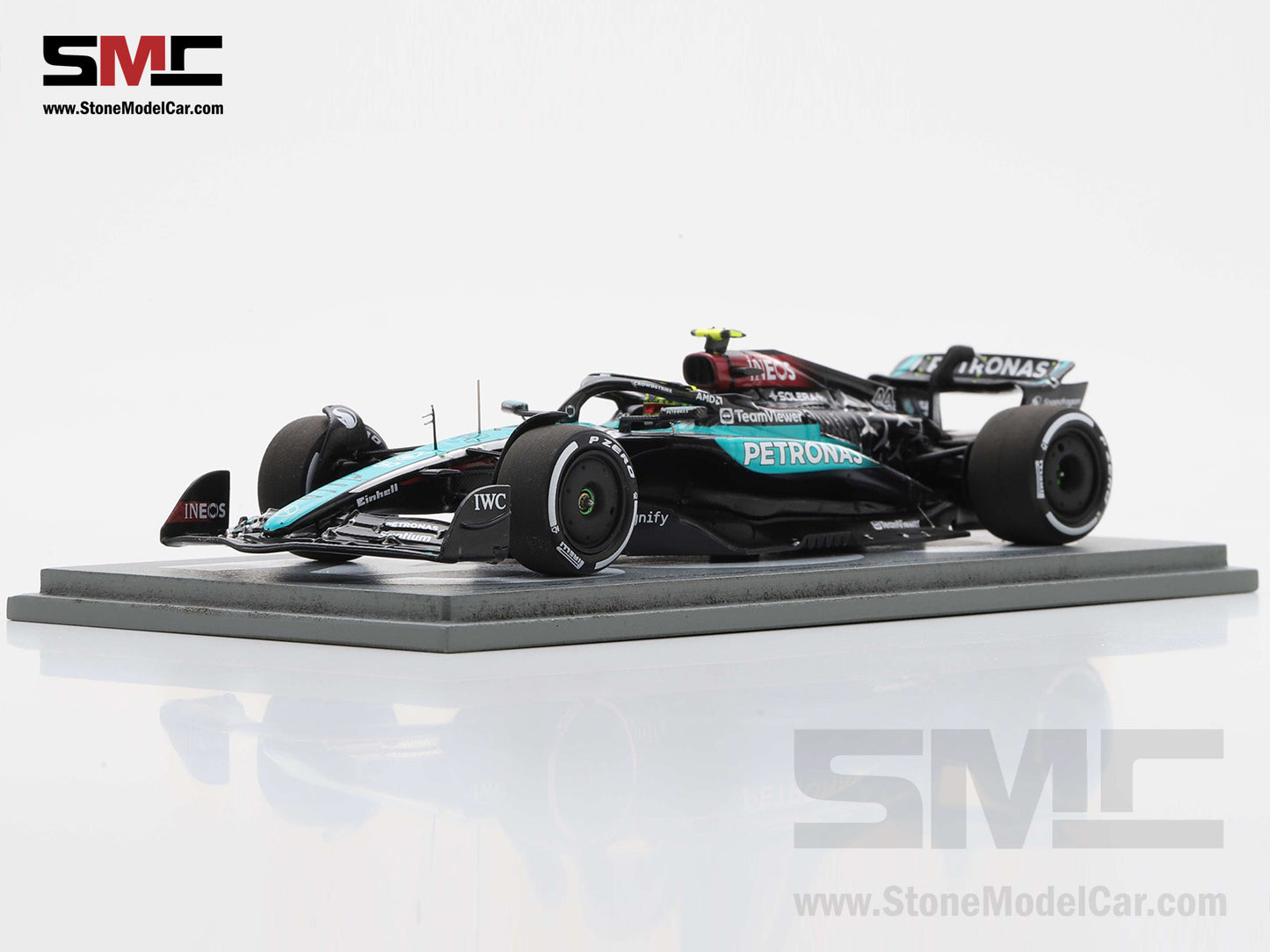 [Pre-Order] Mercedes F1 W15 #44 7x World Champion Lewis Hamilton Singapore GP 2024 350th Race 1:43 Spark S9570