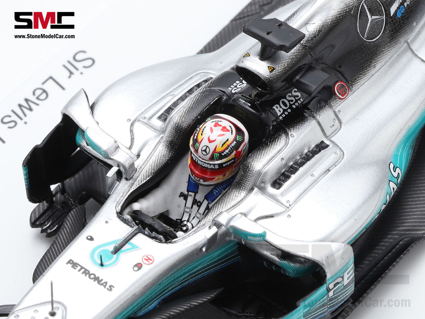 [Pre-Order] Mercedes F1 W08 #44 Lewis Hamilton US GP 2017 4x World Champion 1:43 Spark with Figure