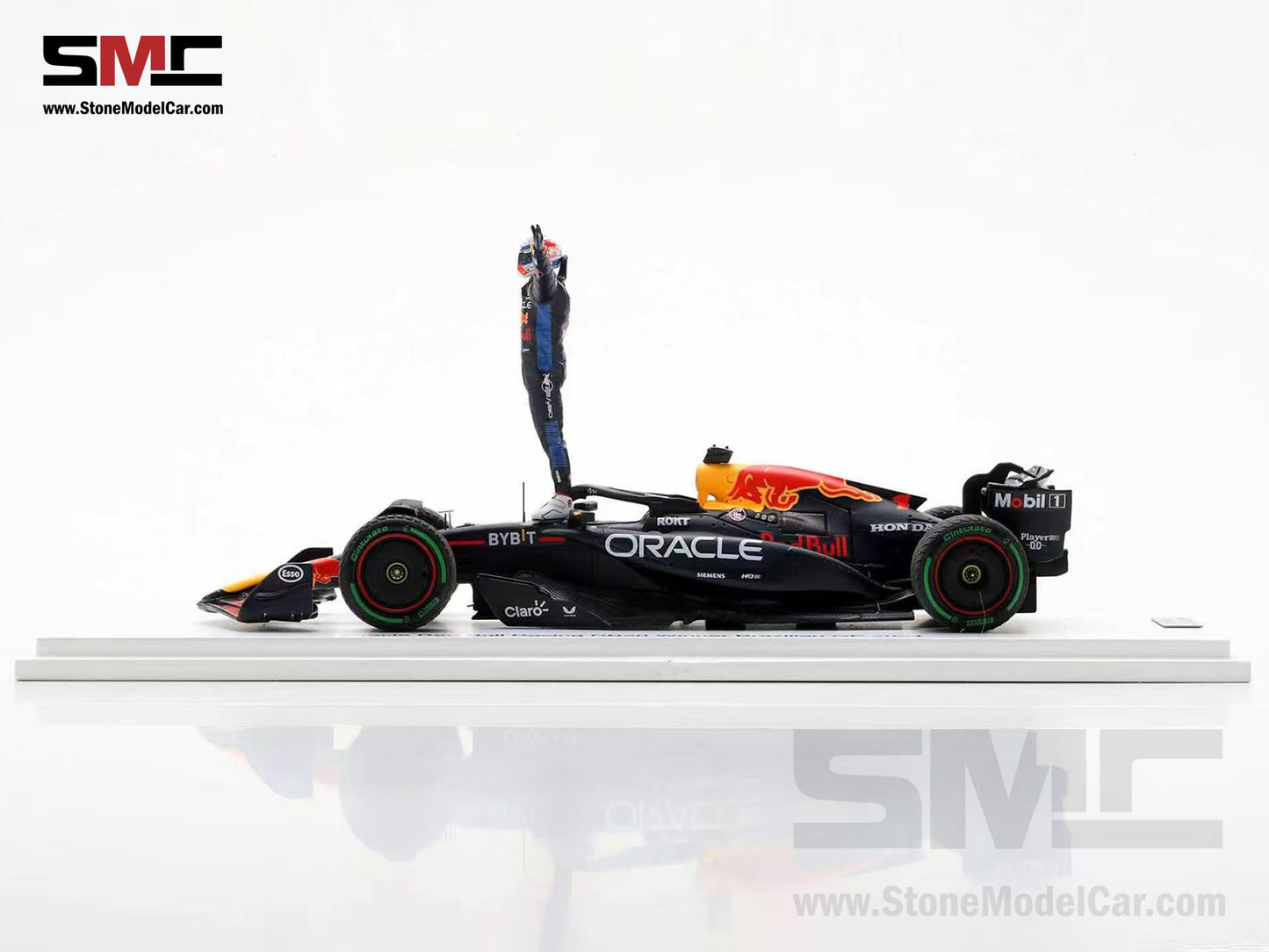 [Pre-Order] Red Bull F1 RB20 #1 Max Verstappen Brazil GP Winner 2024 World Champion 1:43 Spark Special Figrine Edition