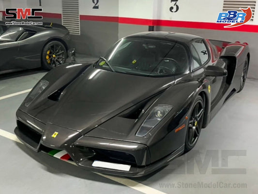 [Pre-Order] BBR High End Ferrari 1:18 Enzo Full Carbon with Italian Stripe Full Open with Leather Base