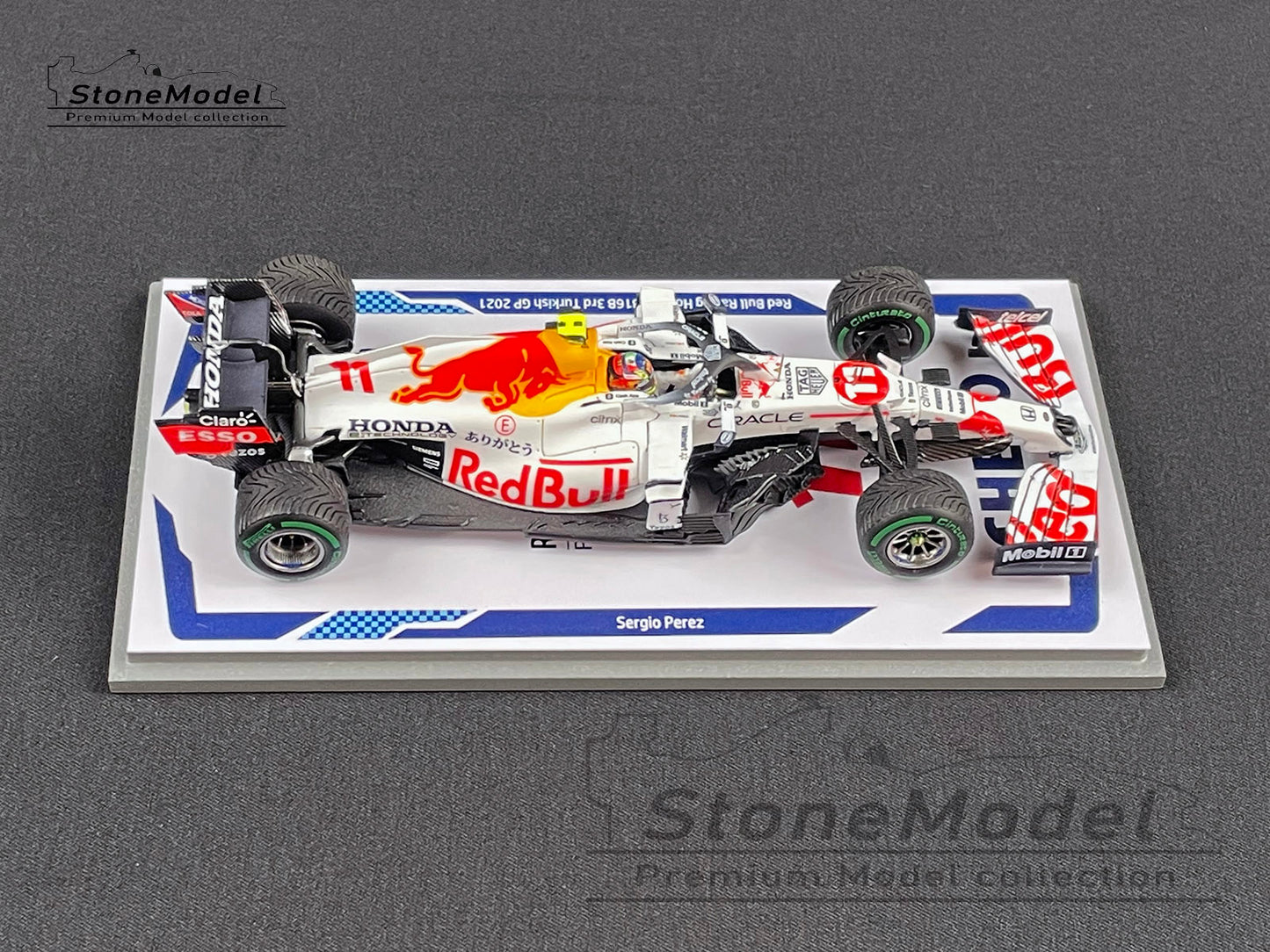 2021 Spark 1:43 Red Bull F1 RB16B #11 Sergio Perez Turkish GP with Special Base