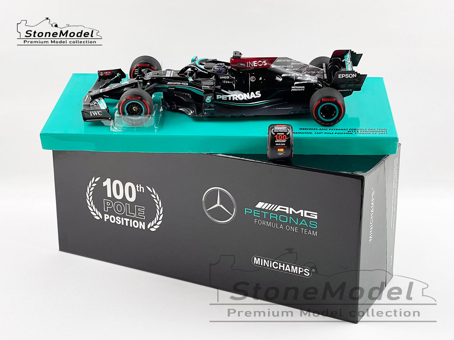 Mercedes AMG F1 W12 #44 Lewis Hamilton Spainish GP 2021 100th Pole 1:18 Minichamps Gift Box