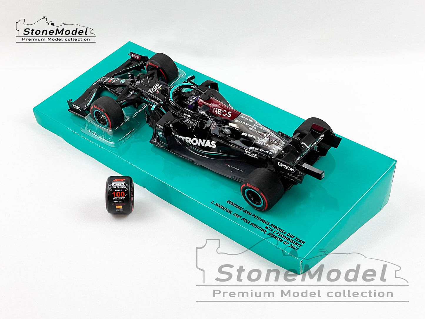 Mercedes AMG F1 W12 #44 Lewis Hamilton Spainish GP 2021 100th Pole 1:18 Minichamps Gift Box