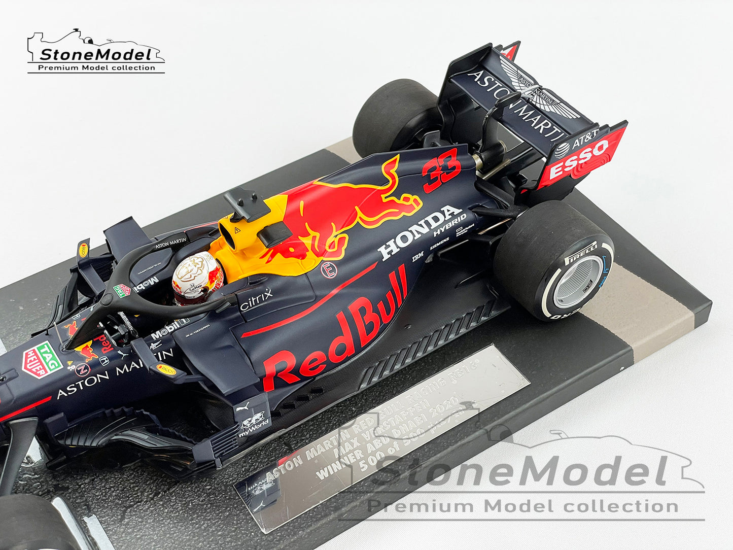 2020 Red Bull F1 RB16 #33 Max Verstappen Abu Dhabi Winner 1:18 MINICHAMPS with Pit Board