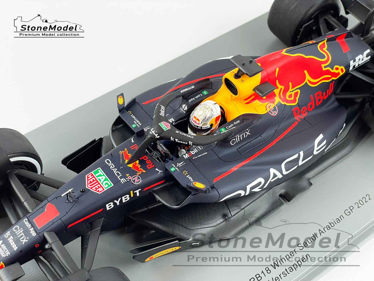 2022 World Champion Red Bull F1 RB18 #1 Max Verstappen Saudi Arabian 1:18  Spark
