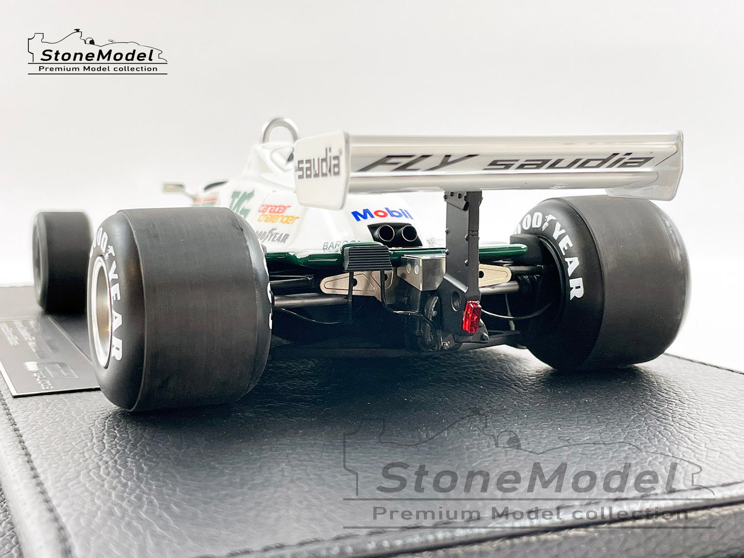 Williams F1 FW07B 27 Alan Jones Canadian GP 1980 World Champion 1:18 GP Replicas