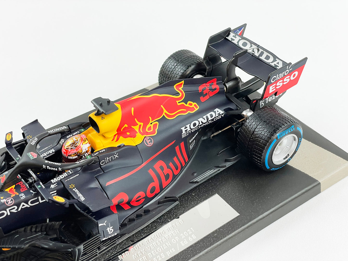 2021 F1 World Champion #33 Max Verstappen Red Bull RB16B Belgian SPA 1:18 MINICHAMPS