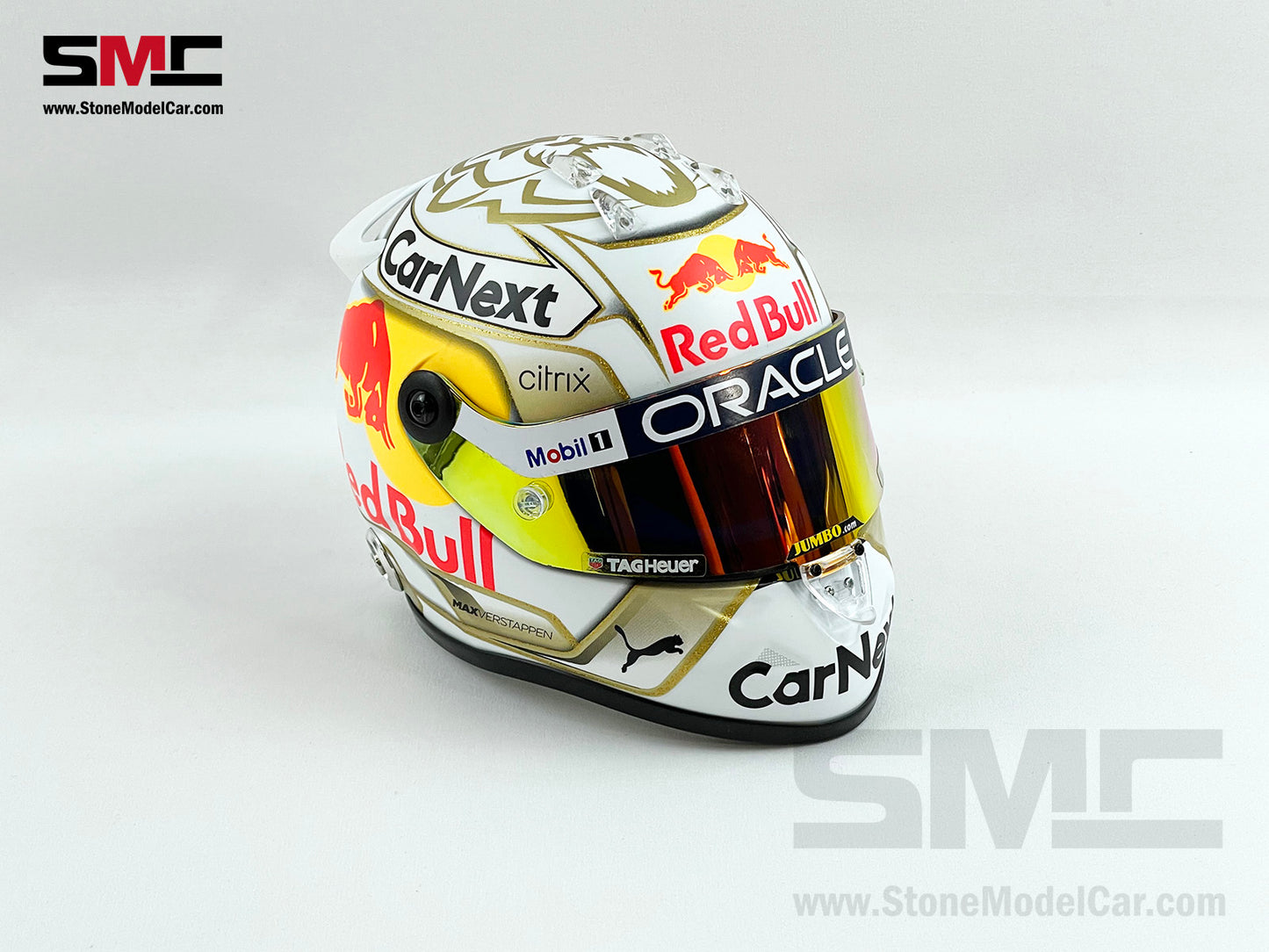 Red Bull F1 RB18 Max Verstappen Season 2022 World Champion Schuberth 1:2 Helmet