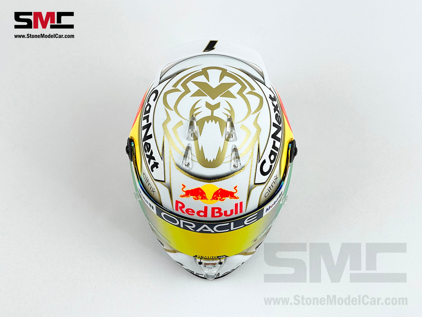 Red Bull F1 RB18 Max Verstappen Season 2022 World Champion Schuberth 1:2 Helmet