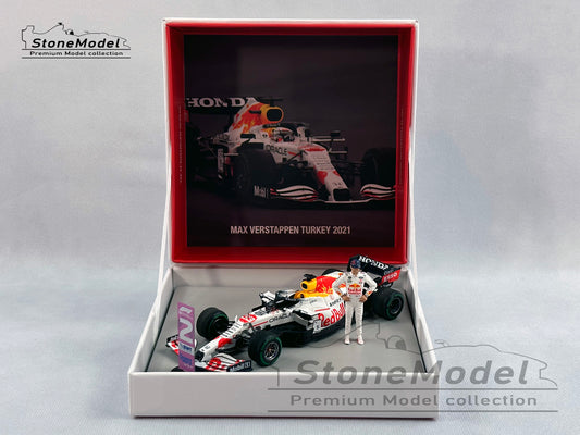 2021 F1 World Champion #33 Max Verstappen Red Bull RB16B Turkish GP Special Livery 1:43 Spark Figure Gift Box