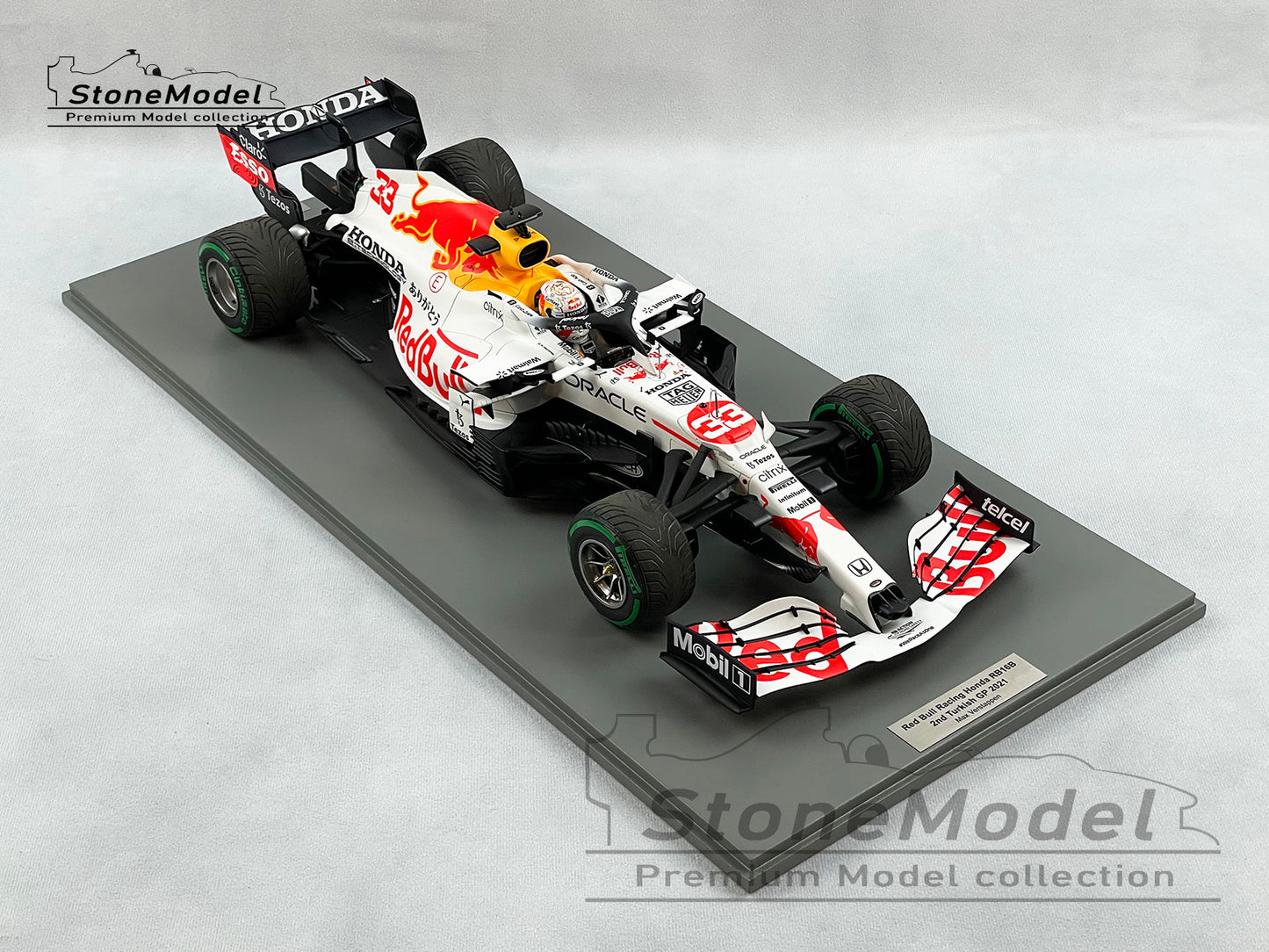 Spark 1:12 F1 Red Bull RB16B #33 Max Verstappen Turkish GP 2021 World Champion